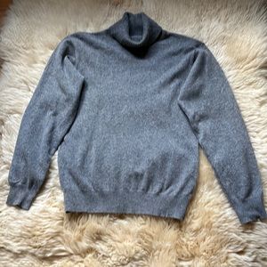Cashmere turtleneck sweater